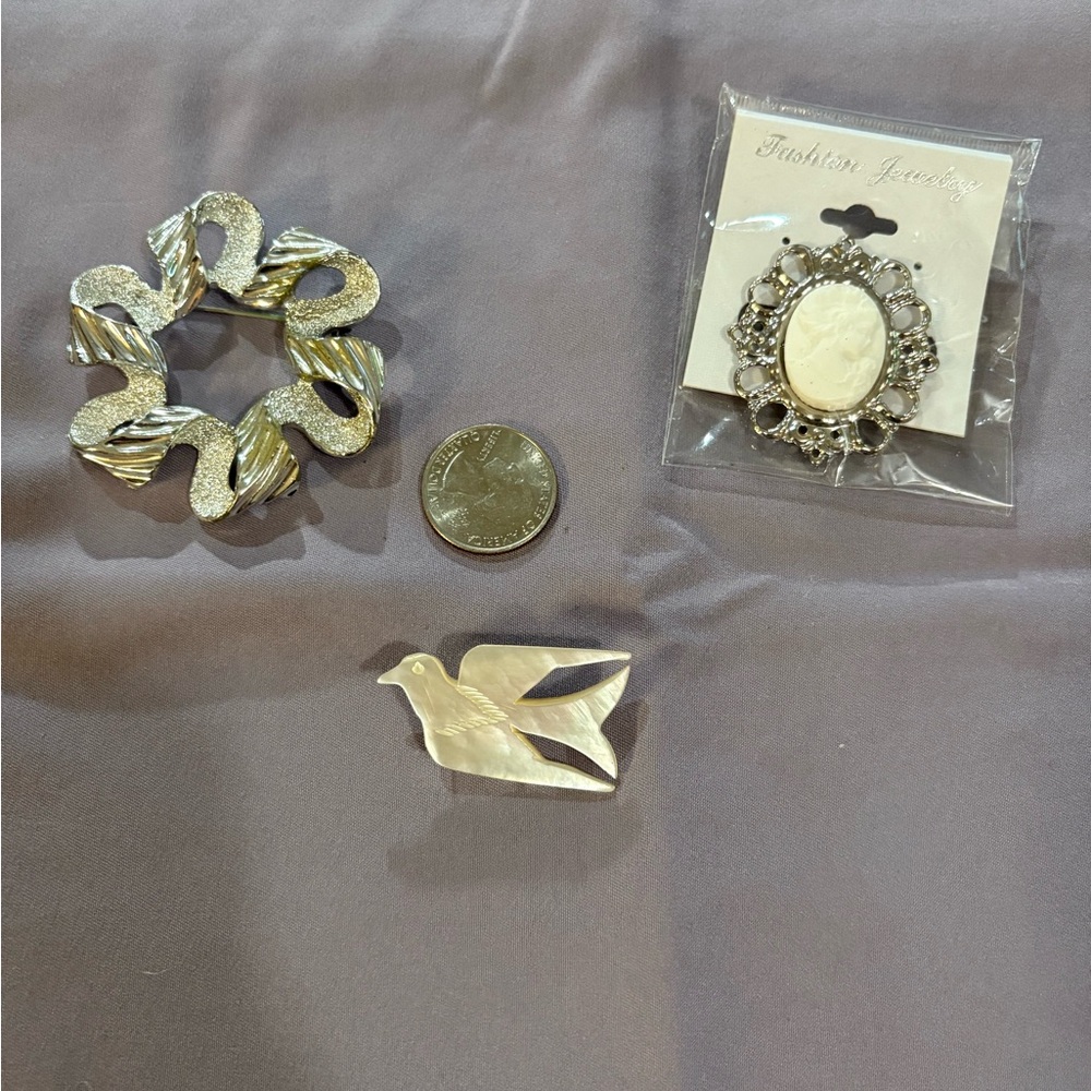 Vintage pin lot